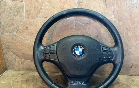 BMW 1 F20 F21 Steering wheel 6857304