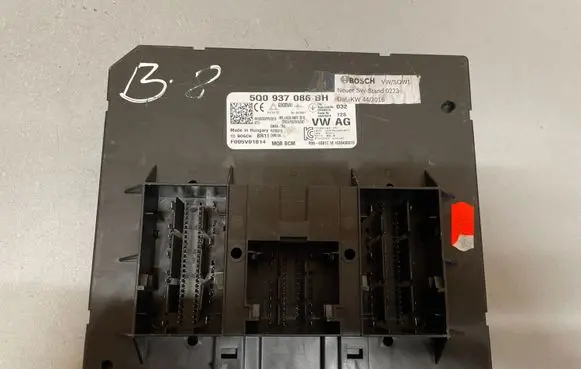 Volkswagen PASSAT B8 Comfort/convenience module 5Q0937086BH