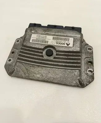 Renault Clio III Engine control unit/module 8200461733 215854126B 8200504593