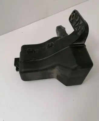 Toyota Avensis T250 Fuse module