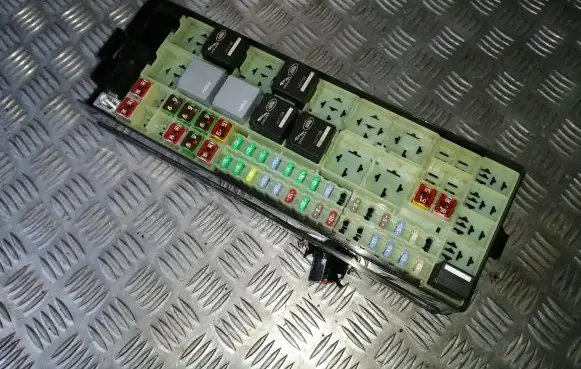 Land Rover Range Rover Sport L494 Fuse module