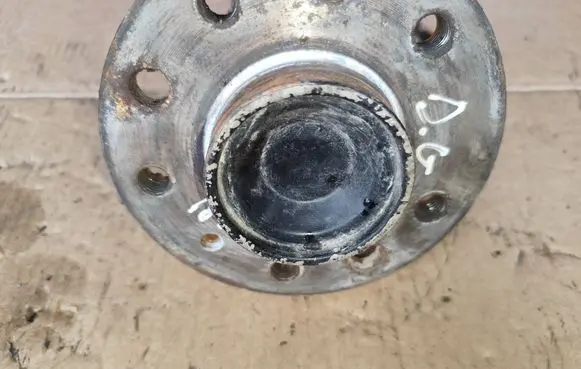 Opel Zafira A Rear wheel bearing hub 