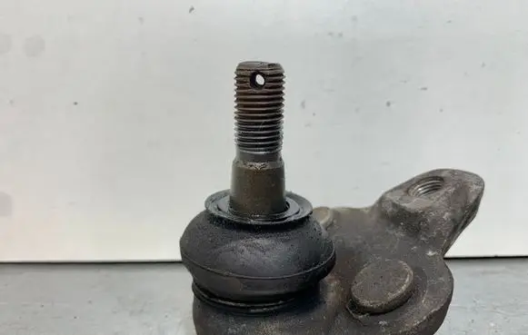 Toyota Prius (XW30) Front ball joint 