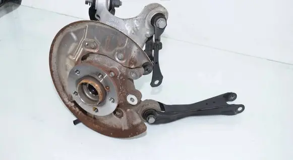 BMW i3 Rear wheel hub 6852162 33326852162 33306867879