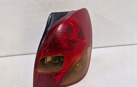 Toyota Corolla Verso E110 Rear/tail lights