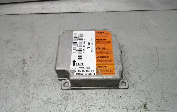 Mercedes-Benz E W210 Airbag control unit/module 0028203226