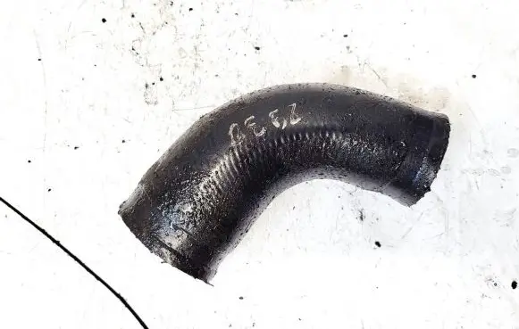 Air intake hose/pipe