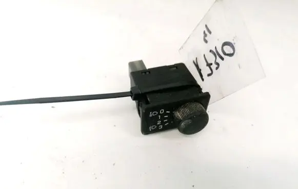 Nissan Almera Tino Headlight level height control switch 36997B