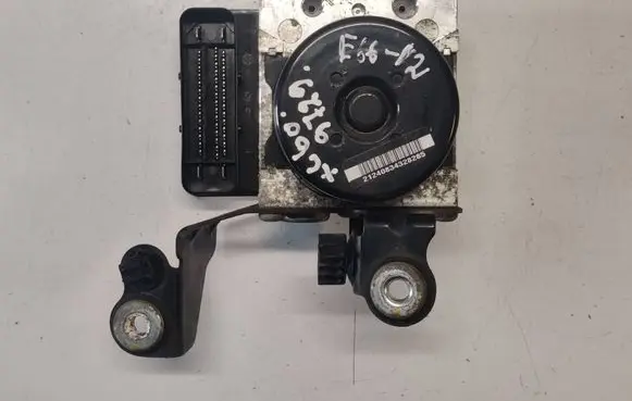 Volvo XC60 ABS Pump 30681619