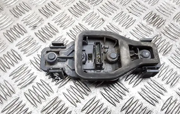 Citroen Berlingo Tail light bulb cover holder