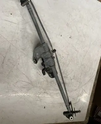 Mini One - Cooper Coupe R56 Front wiper linkage and motor 53555304