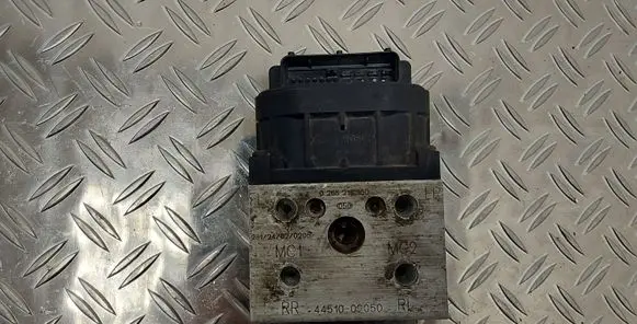 Toyota Corolla E120 E130 ABS Pump 4451002050 8954102030