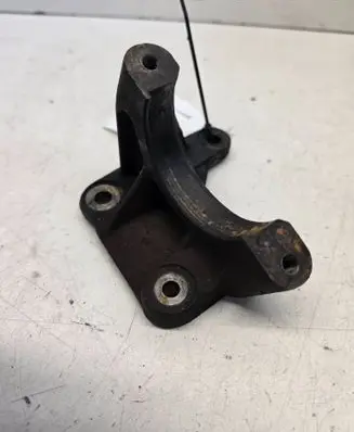 Volvo V70 Driveshaft support bearing bracket 9143465