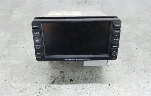 Mitsubishi Lancer VIII Radio/CD/DVD/GPS head unit 8750A184