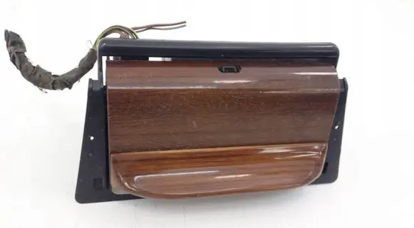 Mercedes-Benz E W124 Car ashtray 