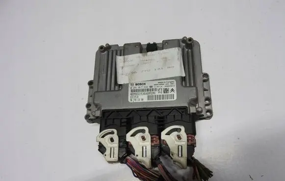Peugeot 308 Engine control unit/module 9677013180