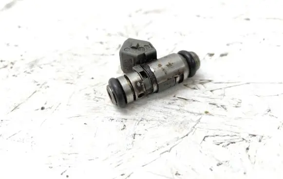 Ford Fiesta Fuel injector 2n1u9f593ka