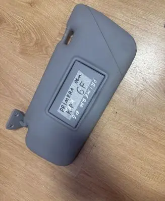 Nissan Primera Sun visor