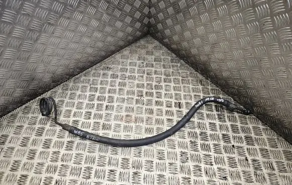 Volkswagen PASSAT B5 Power steering hose/pipe/line 8D1422893E