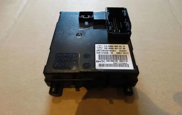 Mercedes-Benz E W213 Other control units/modules A0009009225