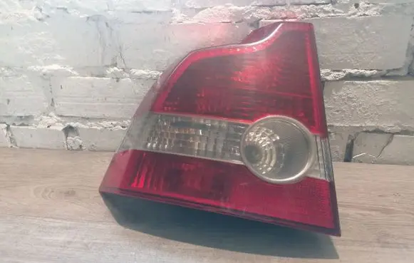 Volvo S40 Rear/tail lights 30698912