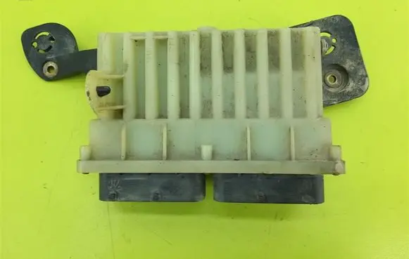 Opel Astra G Coolant fan relay 