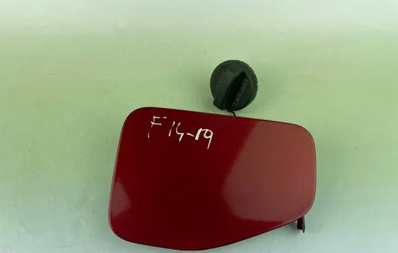 Subaru Forester SJ Fuel tank cap 