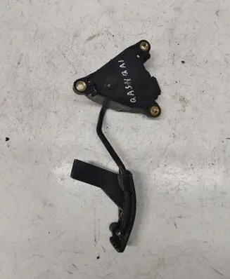 Nissan Qashqai+2 Accelerator throttle pedal