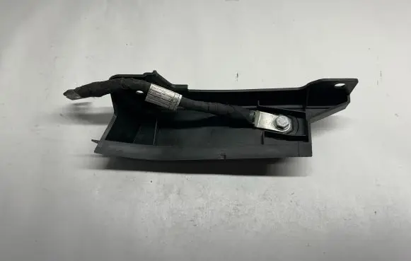 BMW 2 F45 Battery box tray cover/lid 7290711 51717290711