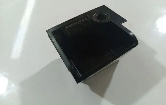 Volkswagen Polo IV 9N3 Car ashtray 6q0857309