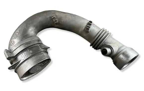 BMW 5 E60 E61 Turbo air intake inlet pipe/hose 7786013 108667102