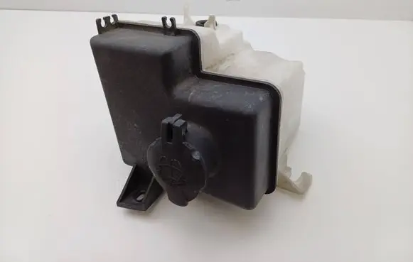 Hyundai Getz Windshield washer fluid reservoir/tank 986101C000