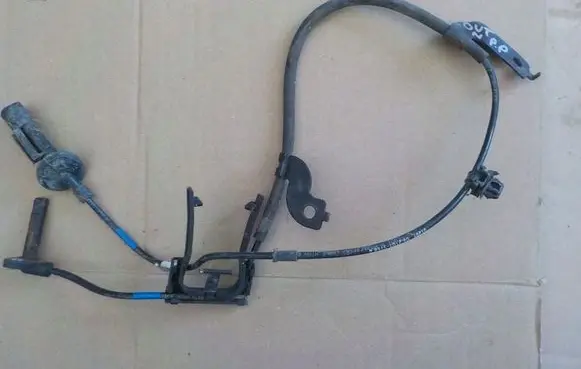 Mitsubishi Outlander ABS brake wheel speed sensor 06210751684