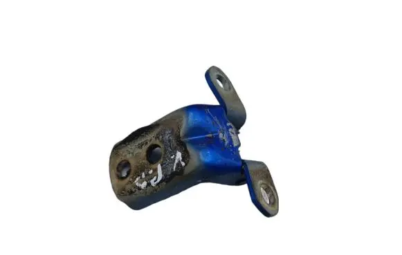 Nissan Note (E11) Front door upper hinge