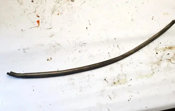 Toyota Land Cruiser (J120) Rubber seal front coupe door USED