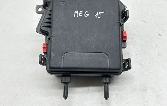 Renault Megane III Fuse box set 284B10002R