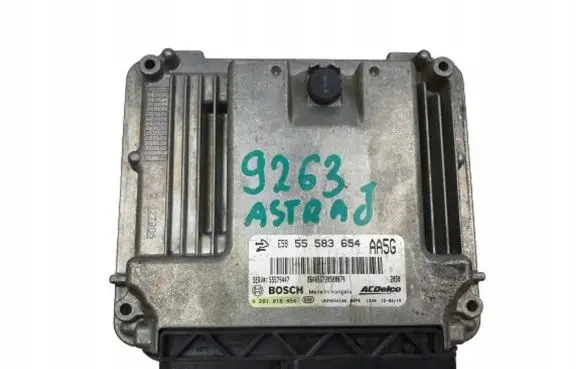 Opel Astra J Engine control unit/module ECU 0281018454