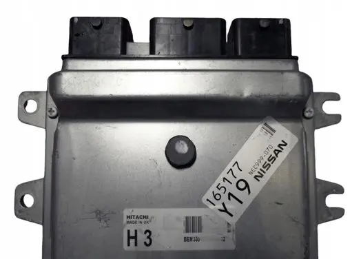 Nissan Juke I F15 Engine control unit/module NEC999070
