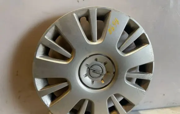 Opel Astra H R16 wheel hub/cap/trim 13242075