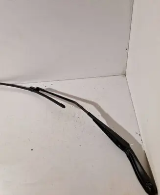 Volvo XC60 Front wiper blade arm 30753526