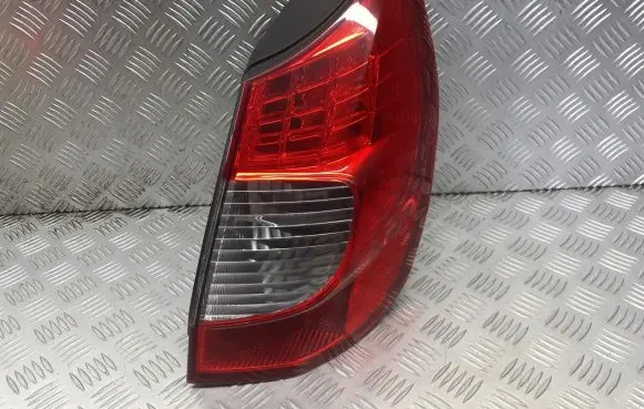 Renault Scenic II - Grand scenic II Rear/tail lights 8200474327