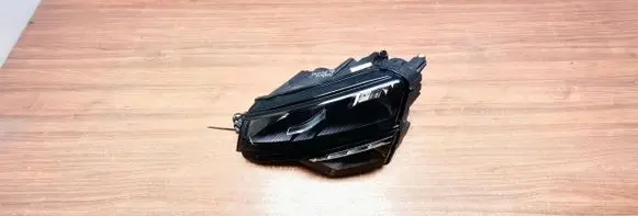 Skoda Karoq Headlight/headlamp 57B941015A 0020503706 00205037