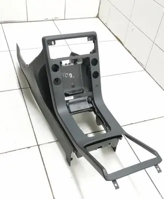 Volvo V70 Center console 39808570 38870998 1281503