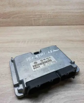 Volkswagen PASSAT B5 Engine control unit/module ECU 038906018fq 0281010172