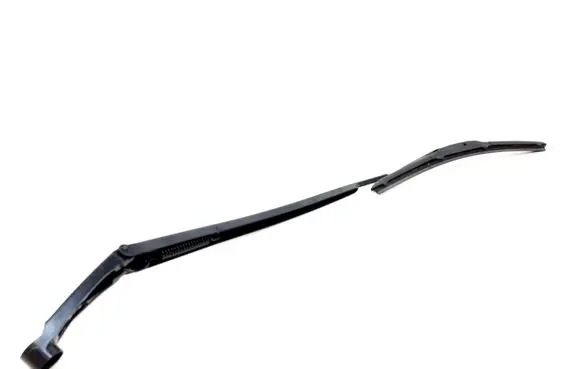 Toyota RAV 4 (XA40) Windshield/front glass wiper blade 8297