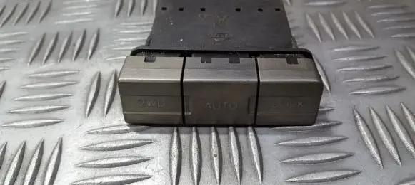 Traction control (ASR) switch