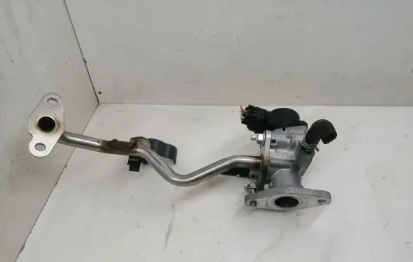 Toyota Yaris EGR valve 2562021021