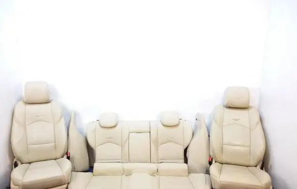 Cadillac CTS Seat set 