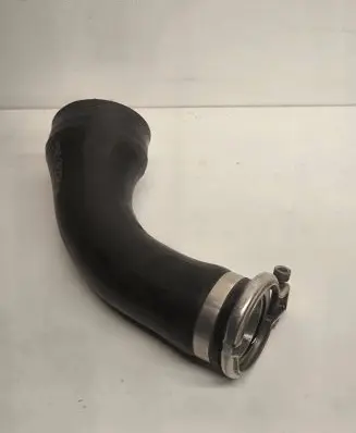 BMW X6 E71 Intercooler hose/pipe 7575408 23635002