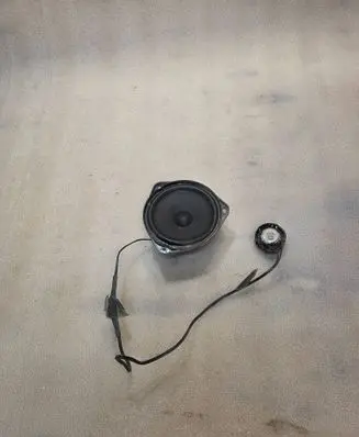 Audi A8 S8 D2 4D Front door high frequency speaker 8D0035399 1006109